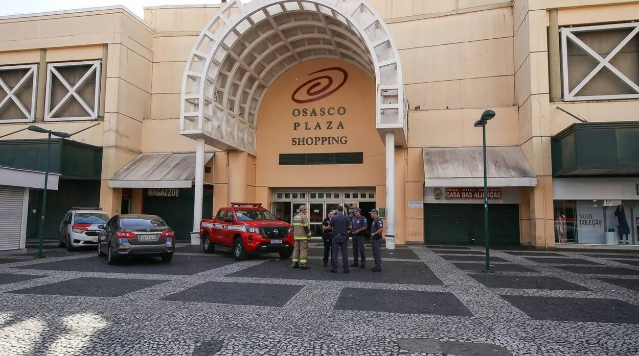 Equipe de saúde de Osasco em ação durante evento de atendimento ao público