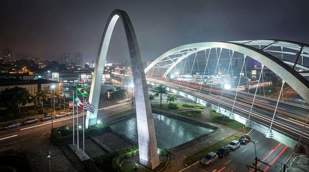Novos conselheiros de Osasco celebram sua nomeação em 6 de maio