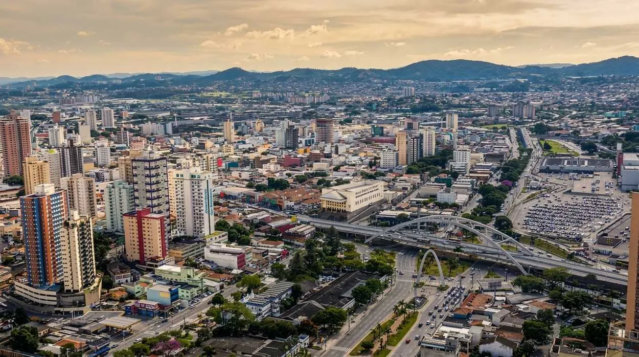Cidadãos de Osasco participam da coleta de sangue para ajudar a comunidade