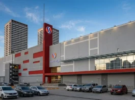 Lau Alencar durante a inauguração da nova ala psiquiátrica em Osasco